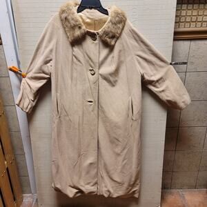 Kashmiracle Faux Cashmere Vintage wool coat Faux Fur Collar Tan Camel 1950s Med